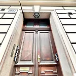 Honor - Urban Neu Renoviert Lägenhet *