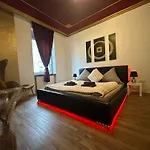 Апартаменты Honor - Urban Neu Renoviert