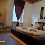 Honor - Urban Neu Renoviert Линц