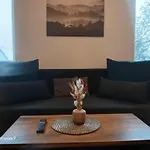 Honor - Urban Neu Renoviert Апартаменты Линц