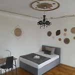 Honor - Urban Neu Renoviert * Линц