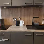 Honor - Urban Neu Renoviert Lägenhet *