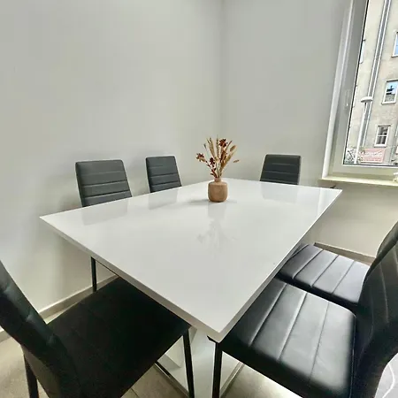 Honor - Urban Neu Renoviert Appartamento