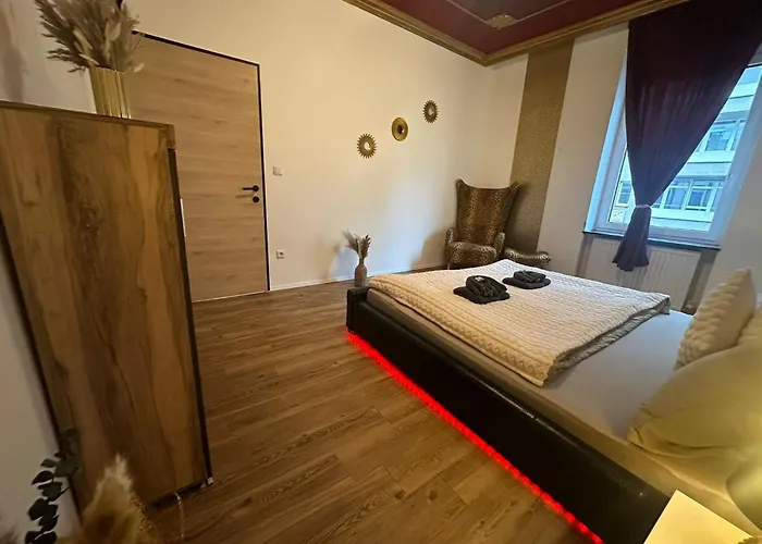 Honor - Urban Neu Renoviert Lägenhet