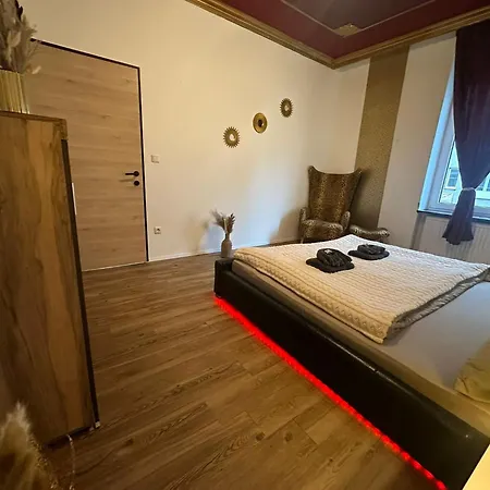 Honor - Urban Neu Renoviert Apartman
